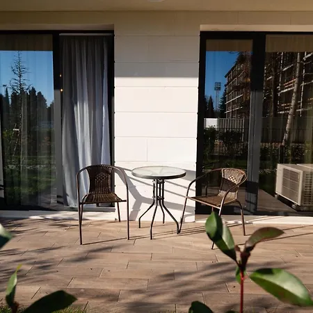 One Bedroom Luxury Apartment In Azur Premium Apartment
