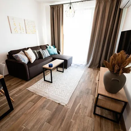 One Bedroom Luxury Apartment In Azur Premium