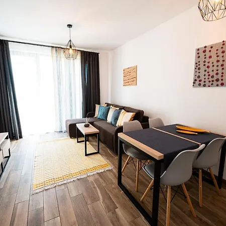 One Bedroom Luxury Apartment In Azur Premium Apartment