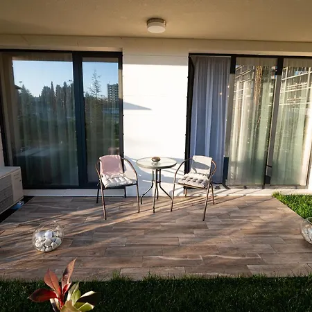 Апартаменты One Bedroom Luxury Apartment In Azur Premium *